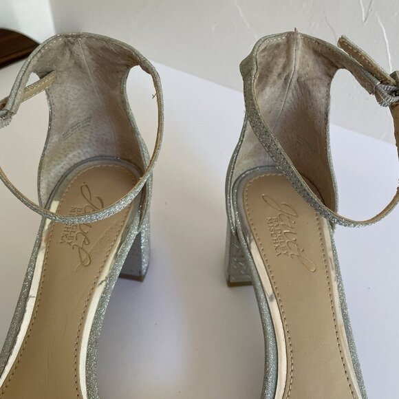 Badgley Mischka Silver Sparkle and Crystals Rhinestone Sandals Block Heels US 8 - Picture 15 of 15